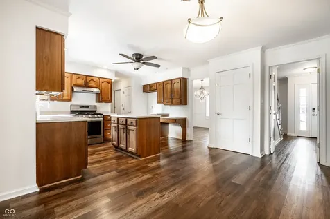 828 Pebble Brook Place Noblesville IN 46062