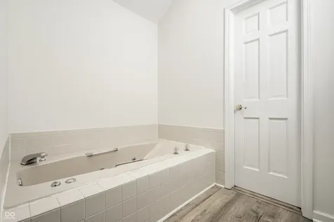 828 Pebble Brook Place Noblesville IN 46062