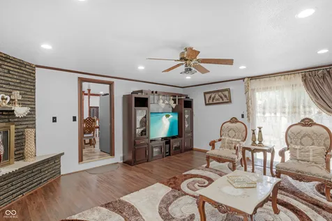 157 E Hill Valley Drive Indianapolis IN 46227