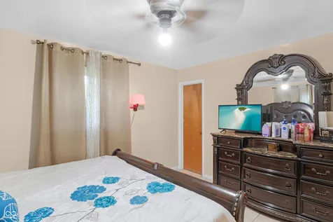 157 E Hill Valley Drive Indianapolis IN 46227