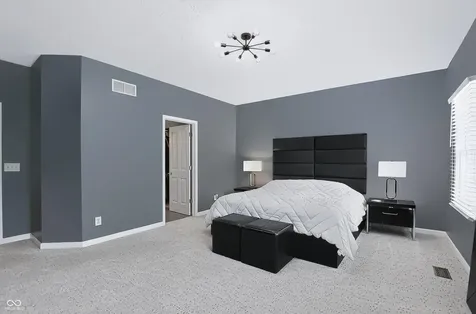 4534 Sunflower Court Zionsville IN 46077