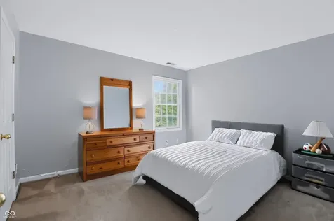 4534 Sunflower Court Zionsville IN 46077