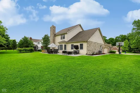 4534 Sunflower Court Zionsville IN 46077