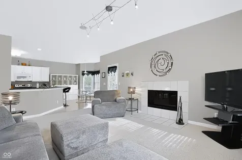 4534 Sunflower Court Zionsville IN 46077