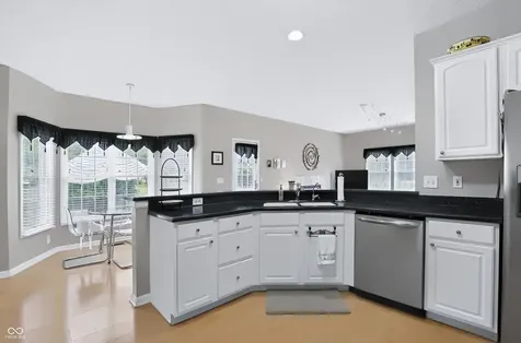 4534 Sunflower Court Zionsville IN 46077