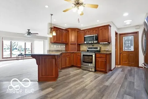 5272 N Graham Road Whiteland IN 46184