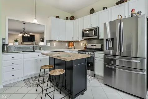 8304 Hunters Meadow Court Indianapolis IN 46259