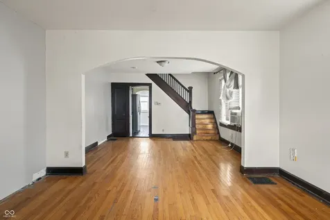 902 N Emerson Avenue Indianapolis IN 46219