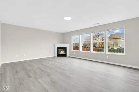 11218 Hylas Drive Noblesville IN 46060