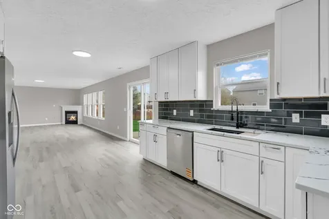 11218 Hylas Drive Noblesville IN 46060