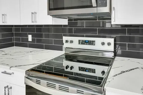 11218 Hylas Drive Noblesville IN 46060