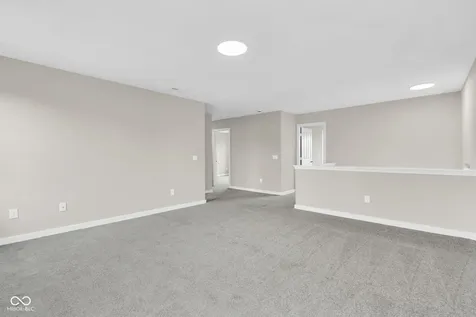 11218 Hylas Drive Noblesville IN 46060