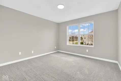 11218 Hylas Drive Noblesville IN 46060