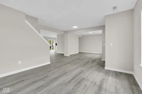 11218 Hylas Drive Noblesville IN 46060