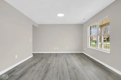 11218 Hylas Drive Noblesville IN 46060