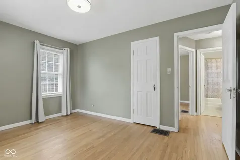 5409 Indianola Avenue Indianapolis IN 46220