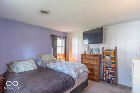 1204 Dusty Trail Greenwood IN 46142