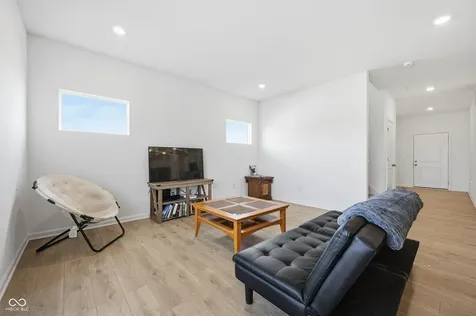 250 Evening Bay Court Pendleton IN 46064