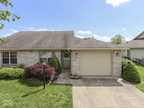 2055 Pelican Drive Franklin IN 46131