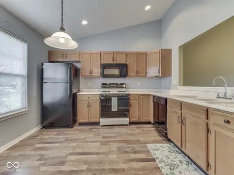 2055 Pelican Drive Franklin IN 46131