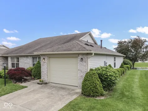 2055 Pelican Drive Franklin IN 46131