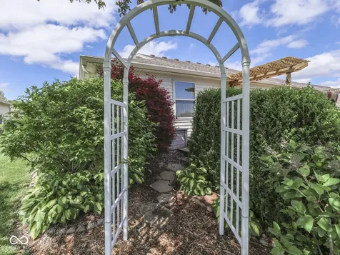 2055 Pelican Drive Franklin IN 46131