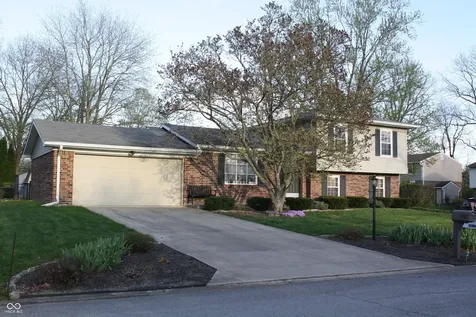 8437 Lockwood Lane Indianapolis IN 46217