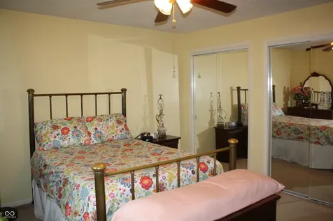 8437 Lockwood Lane Indianapolis IN 46217