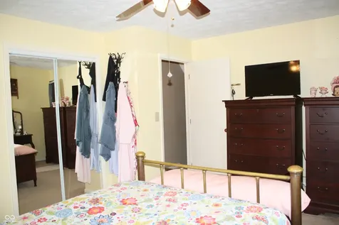 8437 Lockwood Lane Indianapolis IN 46217