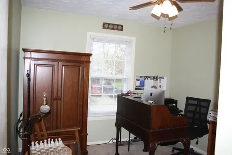 8437 Lockwood Lane Indianapolis IN 46217