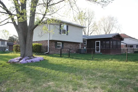 8437 Lockwood Lane Indianapolis IN 46217