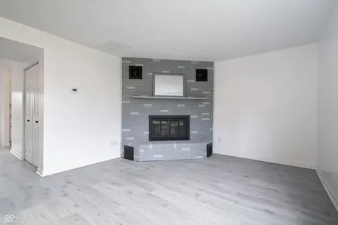7467 Woodshire Place Indianapolis IN 46217