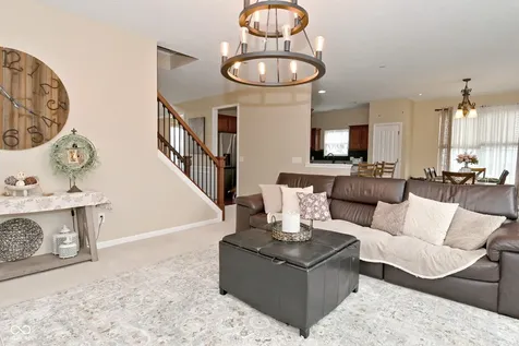 712 Settlers Walk Brownsburg IN 46112