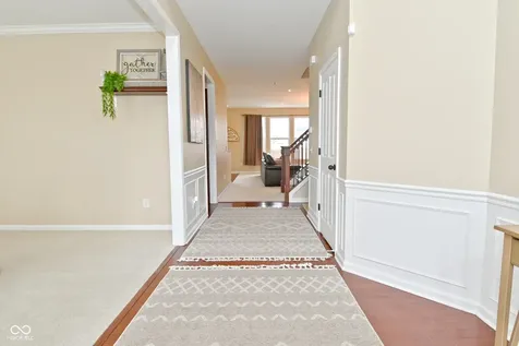 712 Settlers Walk Brownsburg IN 46112