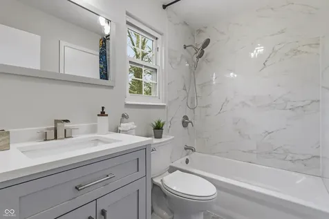 9802 Hamilton Hills Lane Fishers IN 46038