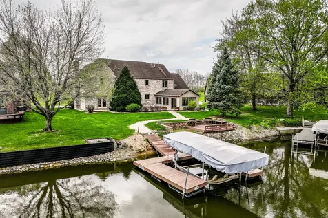 1909 Dakota Drive Noblesville IN 46062