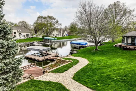 1909 Dakota Drive Noblesville IN 46062