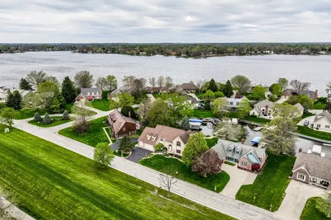 1909 Dakota Drive Noblesville IN 46062