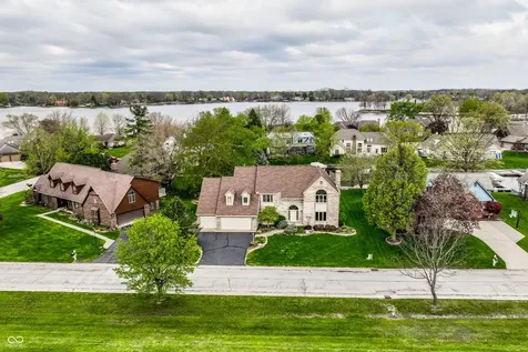 1909 Dakota Drive Noblesville IN 46062