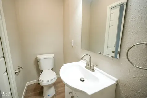 734 W 2nd Street Anderson IN 46016