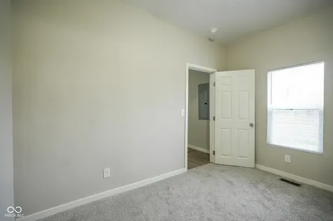 734 W 2nd Street Anderson IN 46016