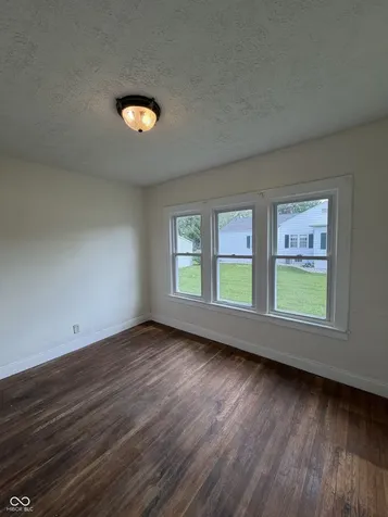 734 W 5th Street Seymour IN 47274