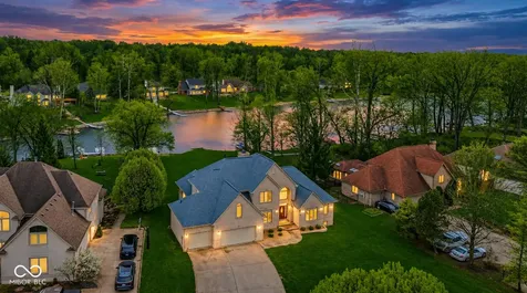 5717 Fall Creek Road Indianapolis IN 46220