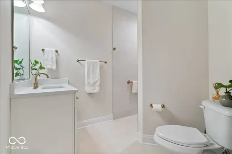 7056 Yosemite Drive Zionsville IN 46077
