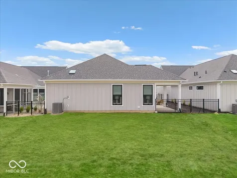 7056 Yosemite Drive Zionsville IN 46077