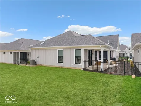7056 Yosemite Drive Zionsville IN 46077