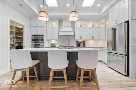 7056 Yosemite Drive Zionsville IN 46077