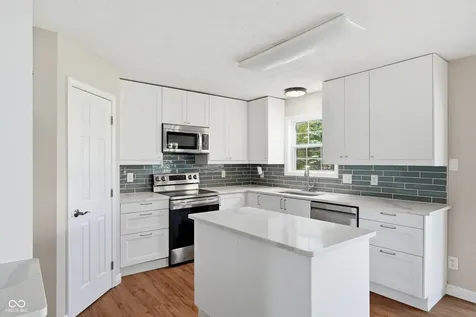 13089 Sinclair Place Fishers IN 46038