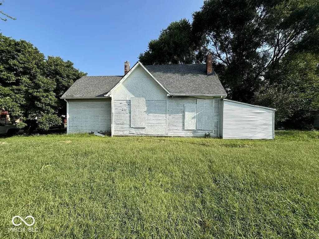 643 Warren Avenue Indianapolis IN 46221