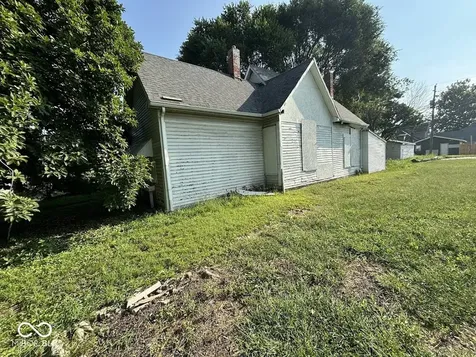 643 Warren Avenue Indianapolis IN 46221